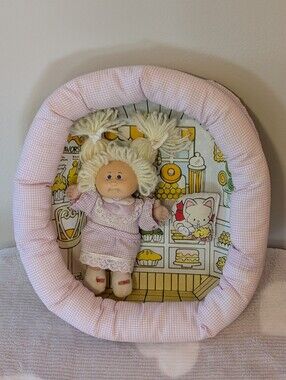 Vintage Cabbage Patch Kids Pin-Ups Candi Jilly and her Sweet Shop, 1983